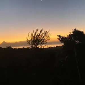  Appartement Mikevai : Avec Vue Sur Moorea